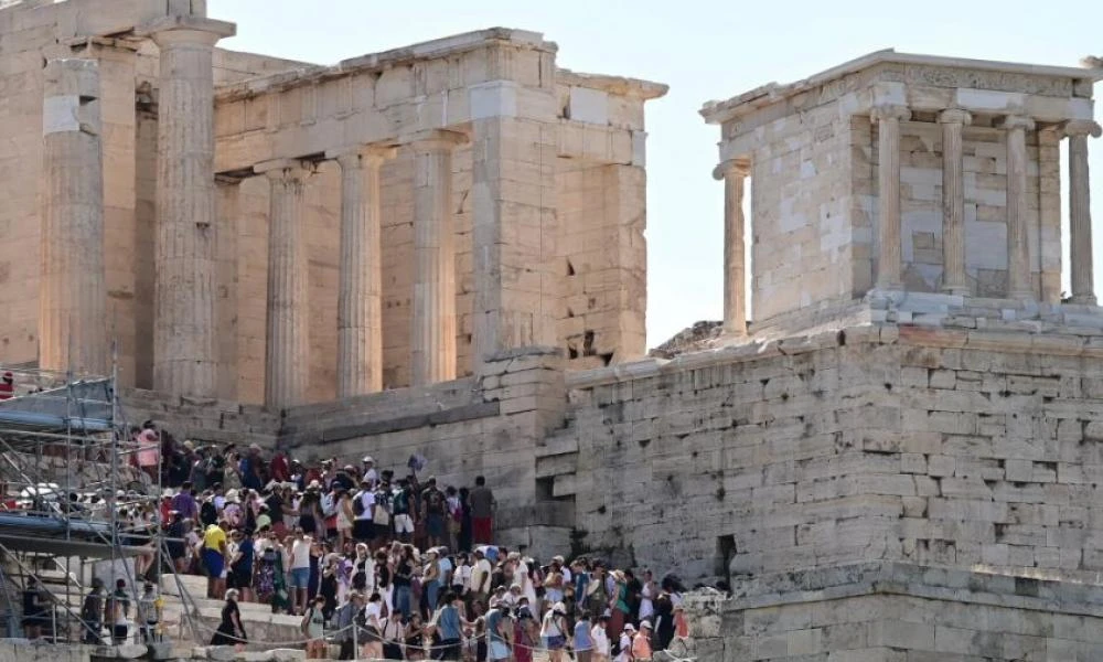Κλειστή σήμερα η Ακρόπολη λόγω απεργίας - Οι αρχαιοφύλακες αντιδρούν στη ανάθεση των εισιτηρίων σε ιδιώτες
